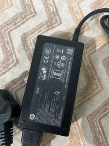 A Brand New HP Laptop Charger