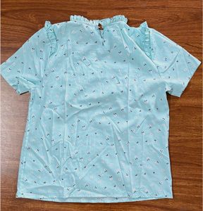 Cute Floral Print Top