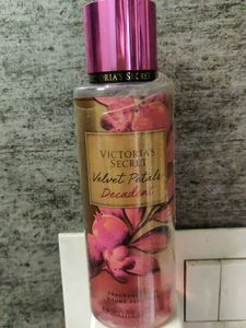 Victoria Secret Velvet Petals Decadent Body Mist