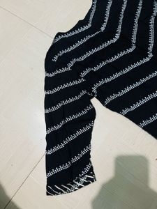 Black &amp; White Print Kurti