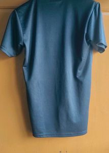 Puma T-shirt -Stylish and comfortable Activewear