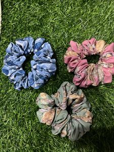 Floral Scrunchie Set (large)