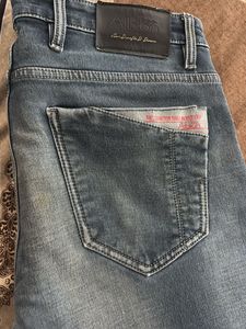Men&#39;s Blue Jeans