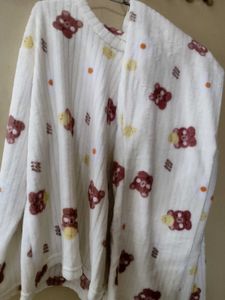 Comfy Bear Picture White Lounge Wear