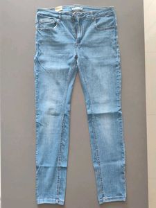 Light Wash Skinny Jeans