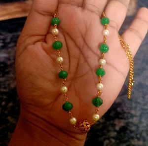 Green & Pearl Beaded Necklace