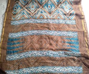 Brown &amp; Teal Geometric Print Saree