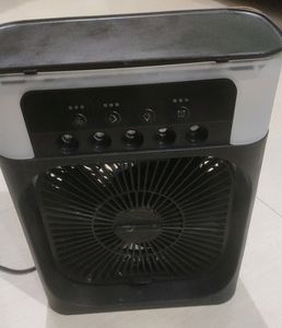 pORTABLE MINI AIR COOLER FAN