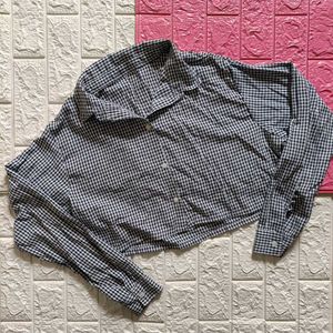 Checked Crop Shirt 💙