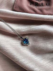 PRAO Passionate Promise Heart Pendant 💙✨