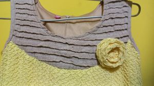 Girl&#39;s top