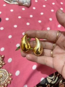 Gold Drop Earrings