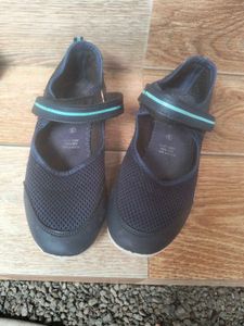 Navy Mary Jane Water Shoes - Size 6