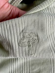Sage Green Mushroom Top🍄‍🟫