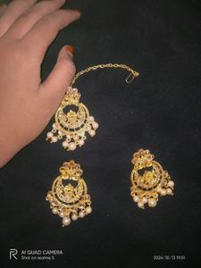Golden maangtika with earrings💛