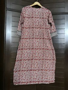 Indubindu Women Printed Red Cotton Kurta Set