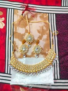 Stone Necklace Set