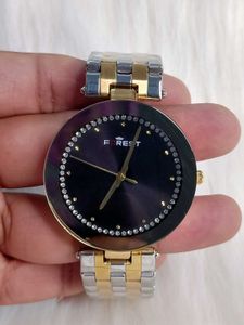 Unisex Boys And Girls Watch With Beautiful Case