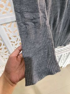 H&amp;M Gray Ribbed Cowl Neck Knit Top B