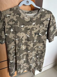 Men&#39;s Graphic T-Shirt Bundle