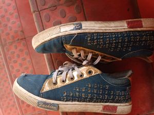 Demin Shoe