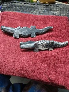 Stone Crocodile (May be Granite) Slight Damages