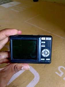 Sharp-shot 7.0 Megapixel
