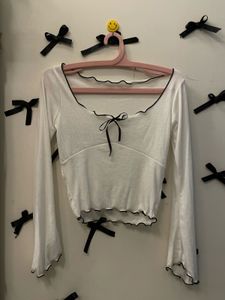 Pintrest Top 🖤🐼