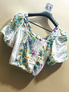 White Floral Balloon Sleeve Crop Top