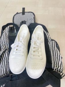 Max white shoes for women