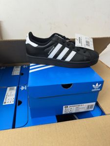 Adidas Superstar Sneakers