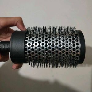Swiss Connection blowout Brush