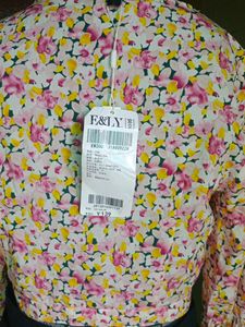 New Floral Wrap Top