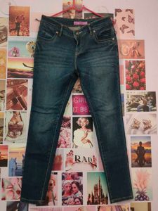 Women Skinny Fit Mid Rise Jeans