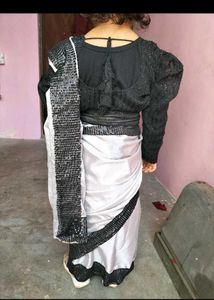 Girls&#39; Silver Saree