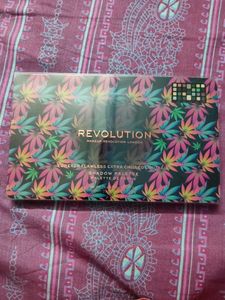 Makeup Revolution Forever Limitless Shadow Palette
