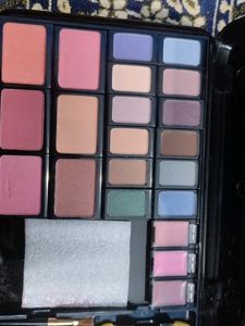 Makeup Kit