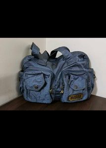 Light Weight Multipocket Everyday Bag