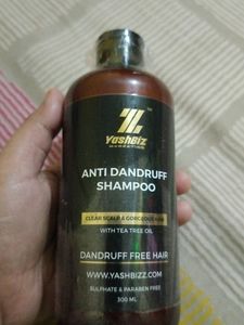 Antidandruf Shampoo With Tea tree oil.
