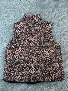 Reversible Leopard Print And BlackPuffer Ves