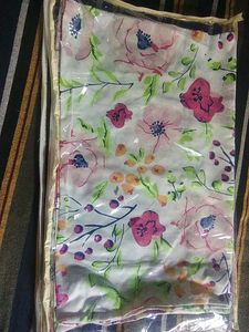 New And Very Demanding 5 Pcs Set Of Double Bed Sheet
