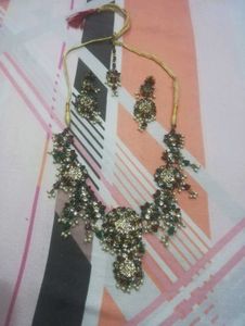 Necklace &amp; Earrings Set
