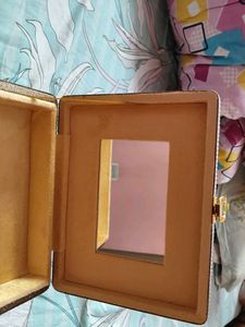 Vintage Style Cosmetic Box