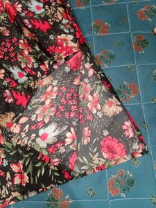 Flower Printed Midi Dress With Side Cut
