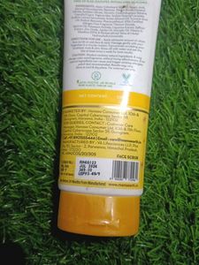 mamaearth Ubtan Face Scrub (100gm)