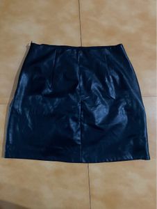 Black Faux Leather Mini Skirt (Stradivarius)