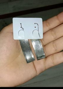 Earrings 100