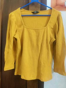 MUSTARD YELLOW RIBBED TOP