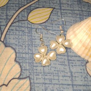 love Pearl beads Flower Earrings