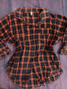 2000s Plaid Frayed Hem Shirt